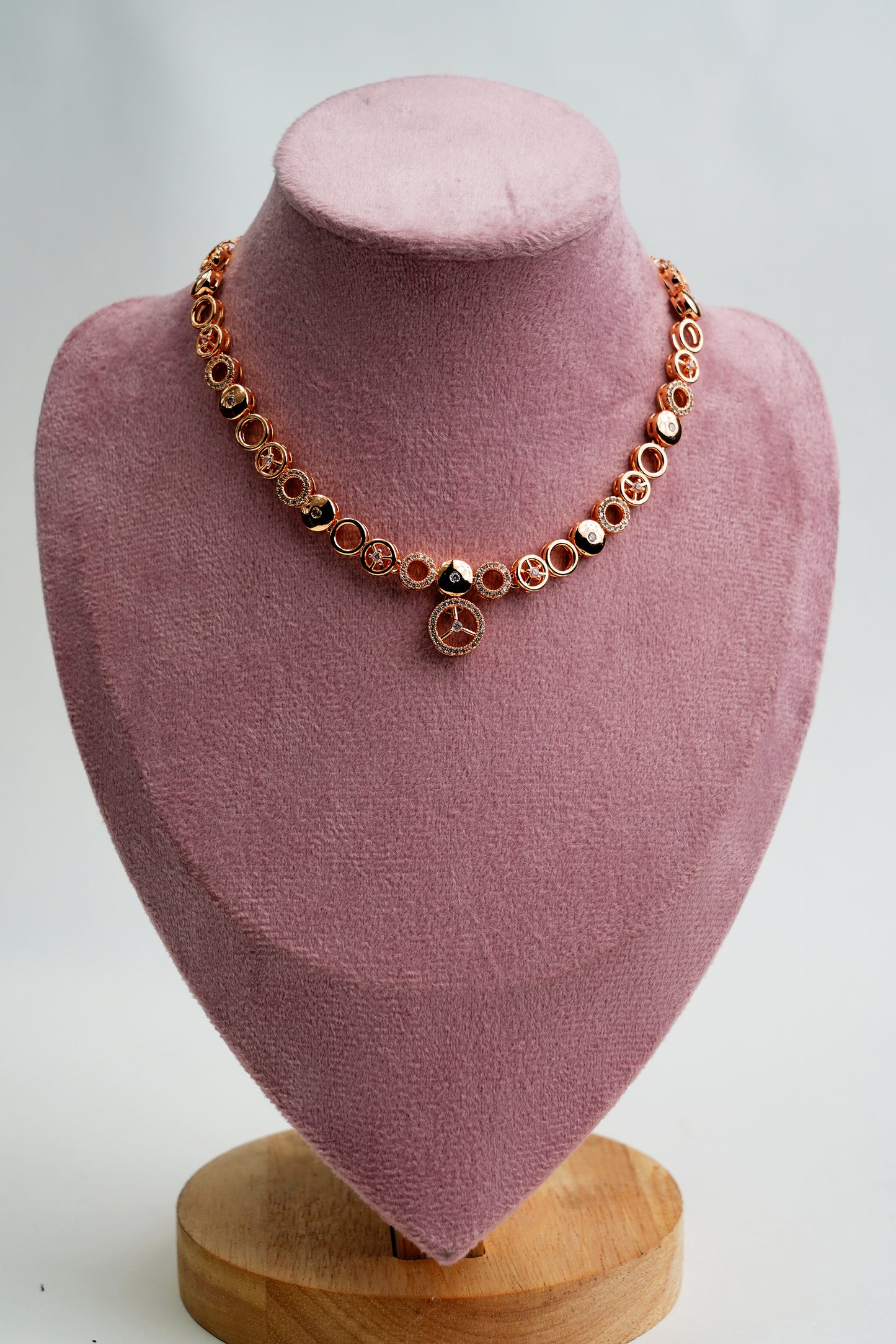 American Diamond_Round Shape Necklace Set