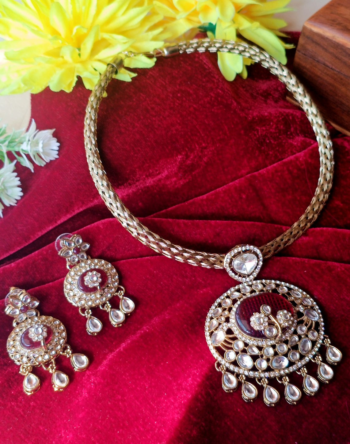 Kundan Stone Hasli Style Necklace set