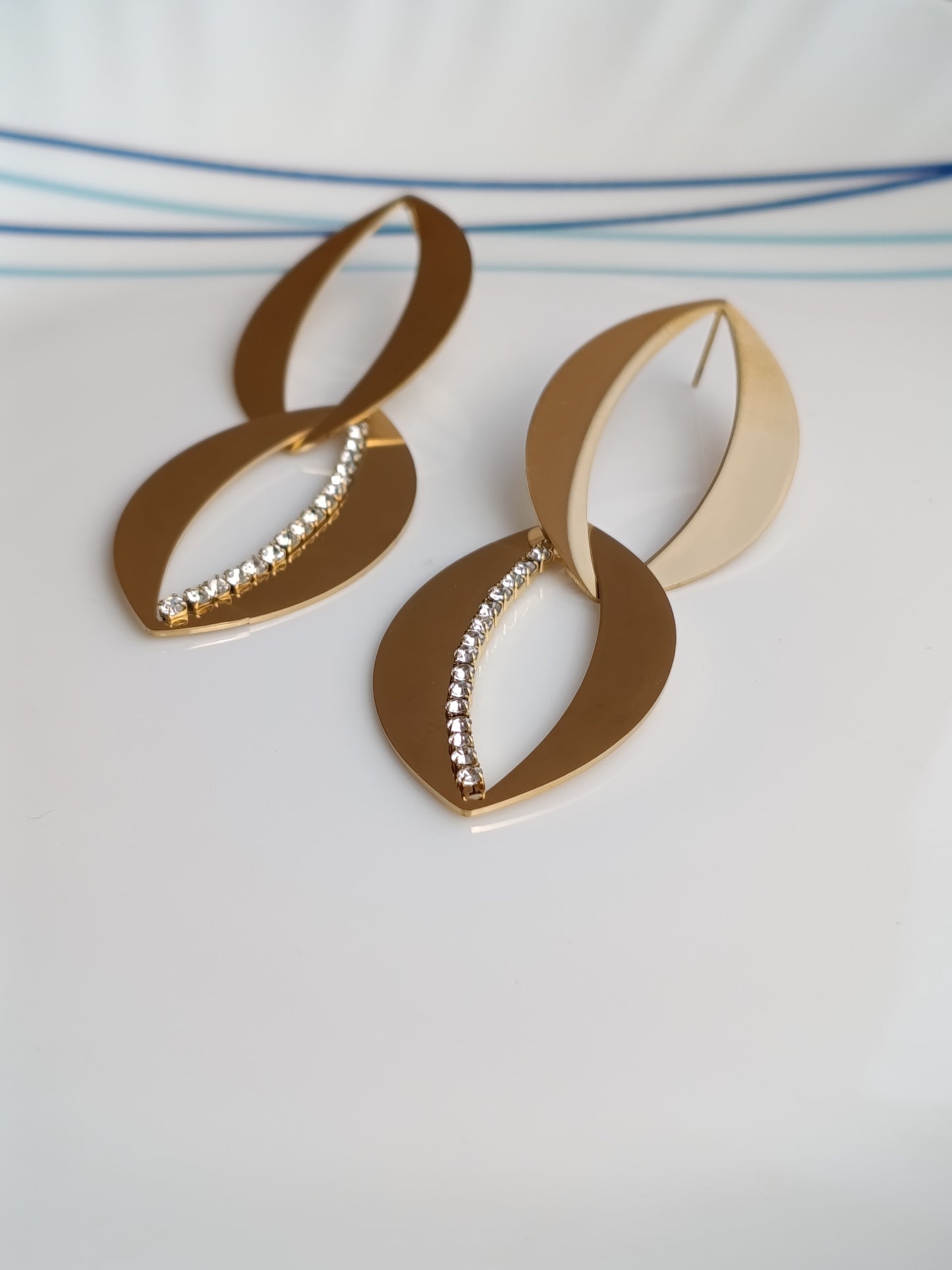 Anti Tarnish_Gold Plated Zircon Dangler Drop Earrings