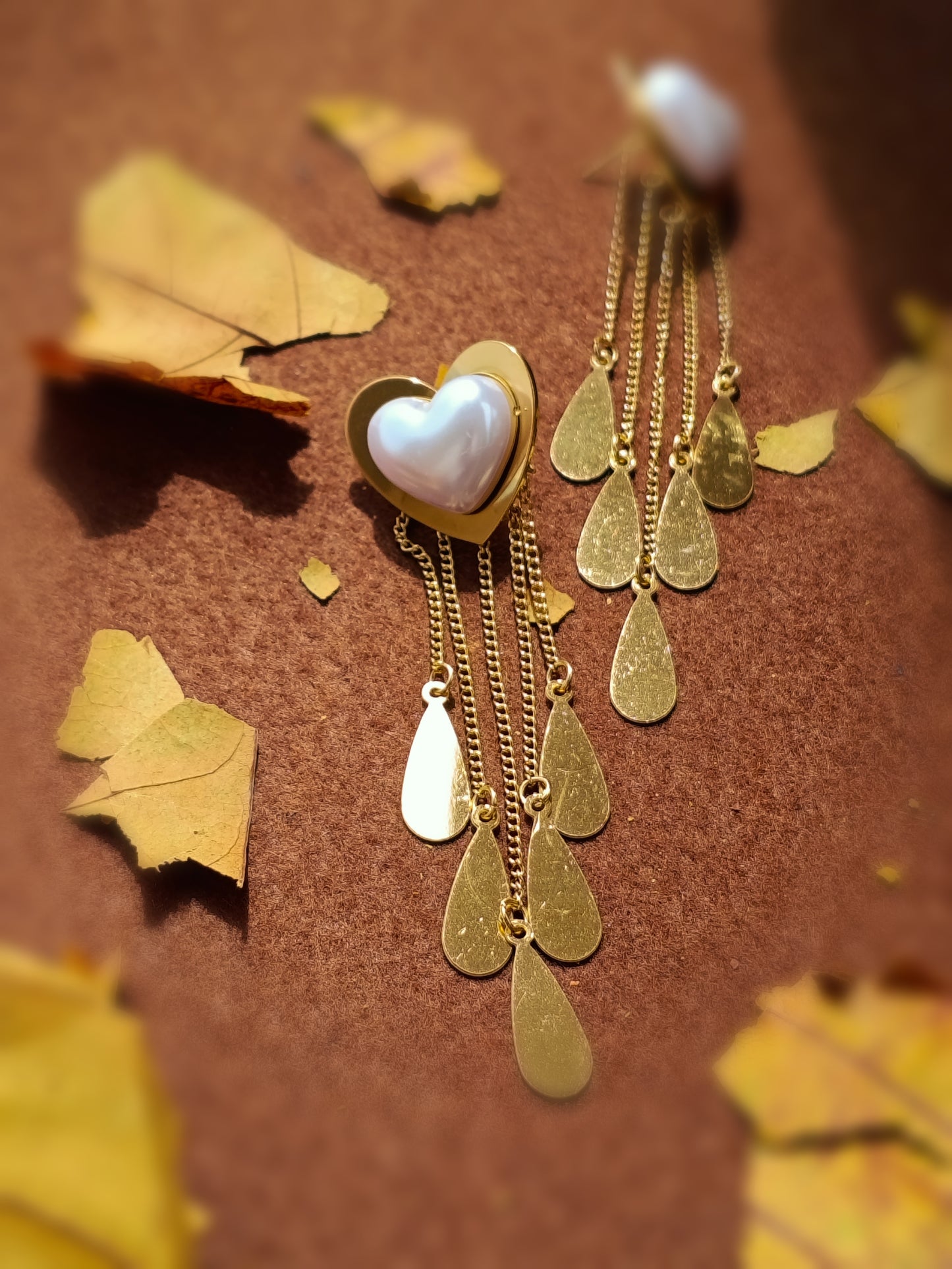 Anti Tarnish_Heart and Pearl Tassel Dangle Earrings