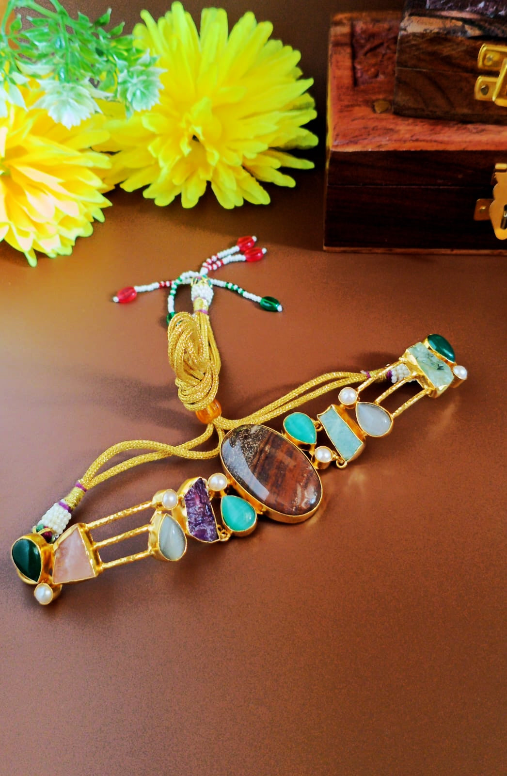 Handcrafted_Uncut Stone Necklace Set