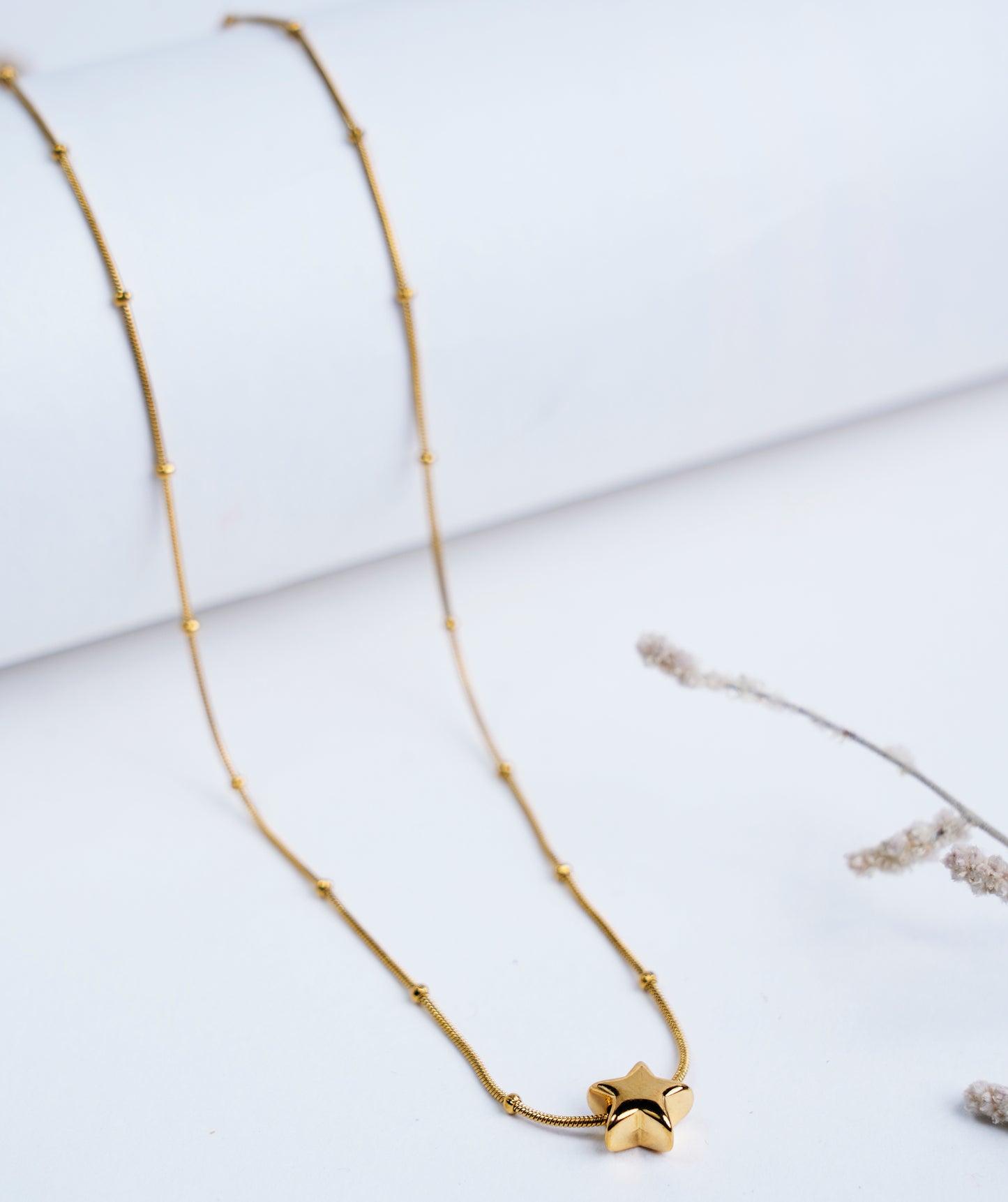 Anti Tarnish_Gold Plated Star Shape Necklace