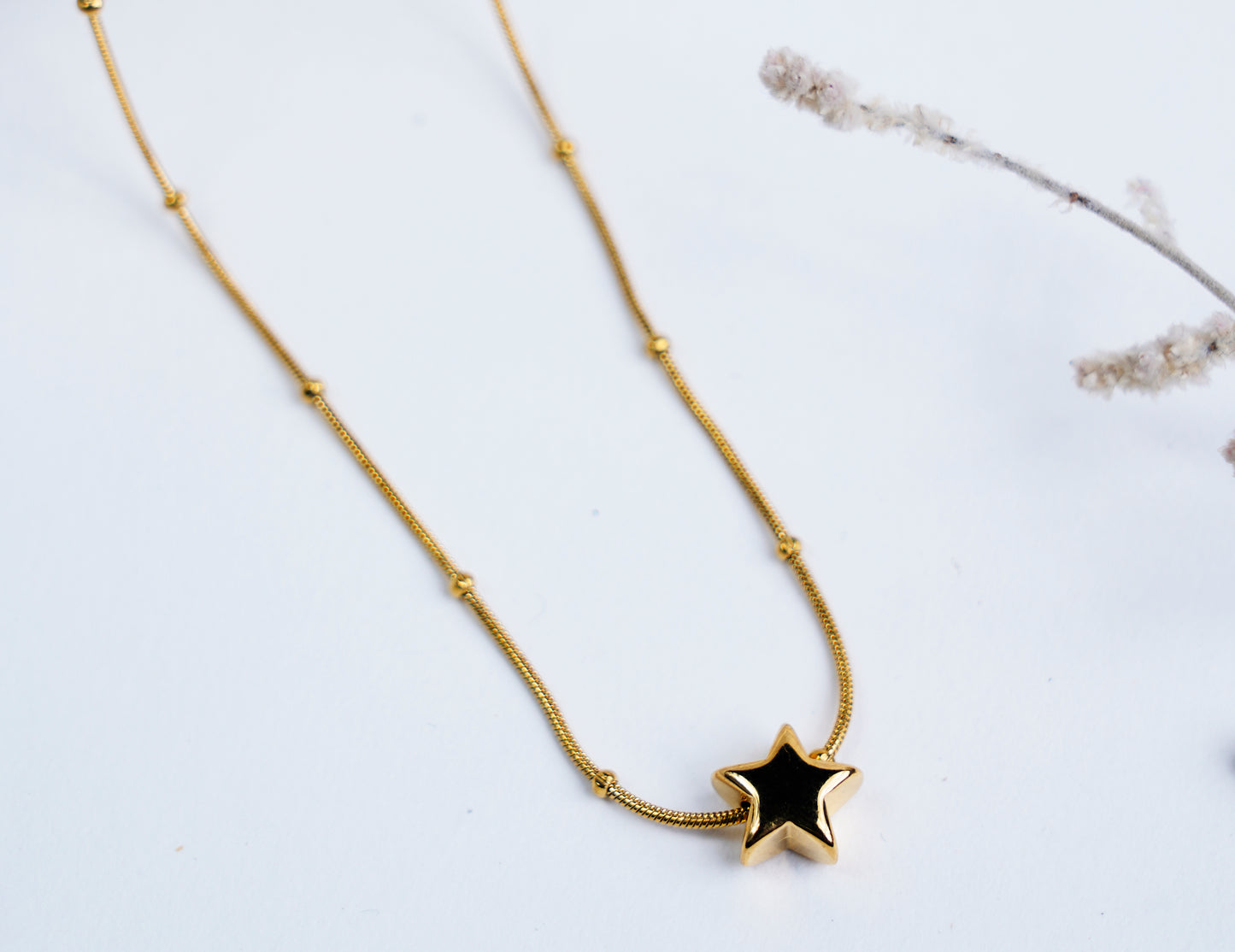 Anti Tarnish_Gold Plated Star Shape Necklace