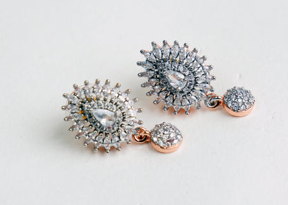 American Diamond_Silver Plated Flower Shape Necklace Set