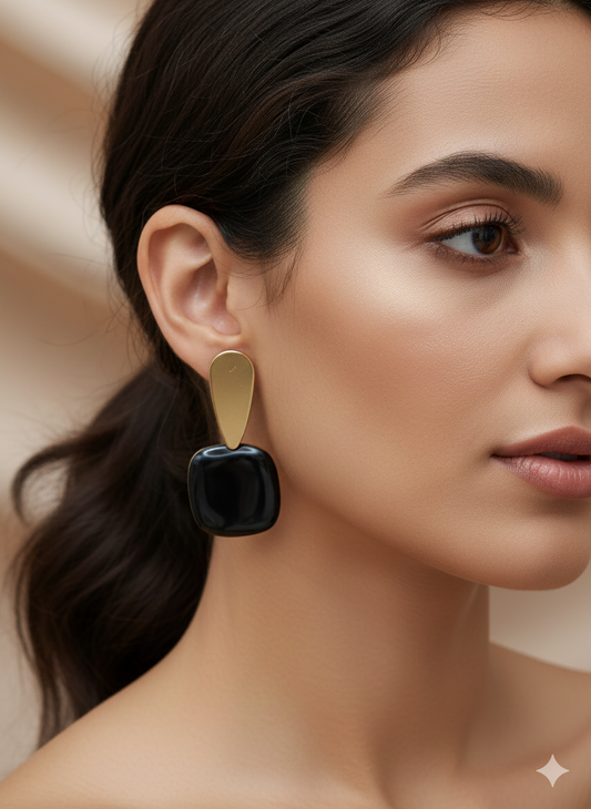 Anti Tarnish_Black and Gold-Toned Contemporary Drop Earrings