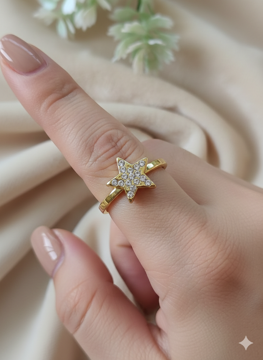 Anti Tarnish_Gold Plated Star Struck Adjustable Ring
