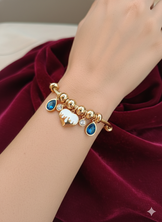 Gold Plated_Twisted Cable Bracelet with Heart Charms