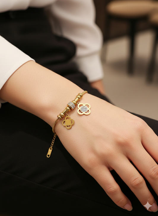 Anti Tarnish_Flower shape Bracelet