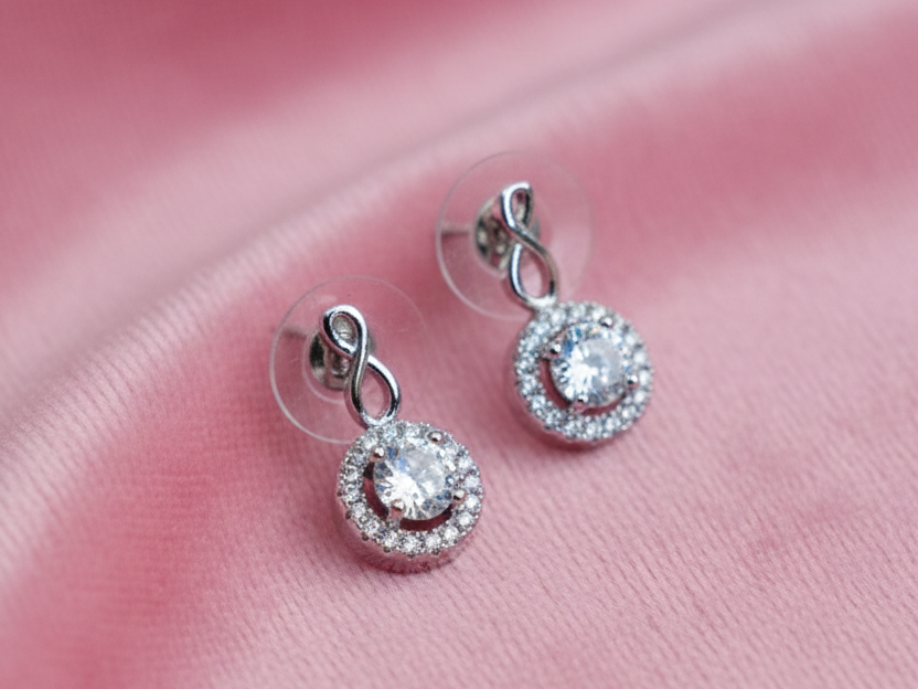 Contemporary_Silver Plated American Diamond Necklace Set