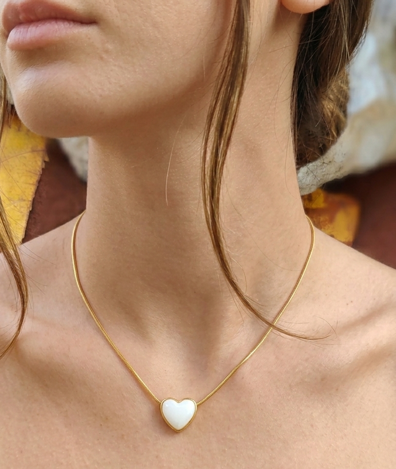 Anti Tarnish_Gold Plated Enamel Heart Necklace