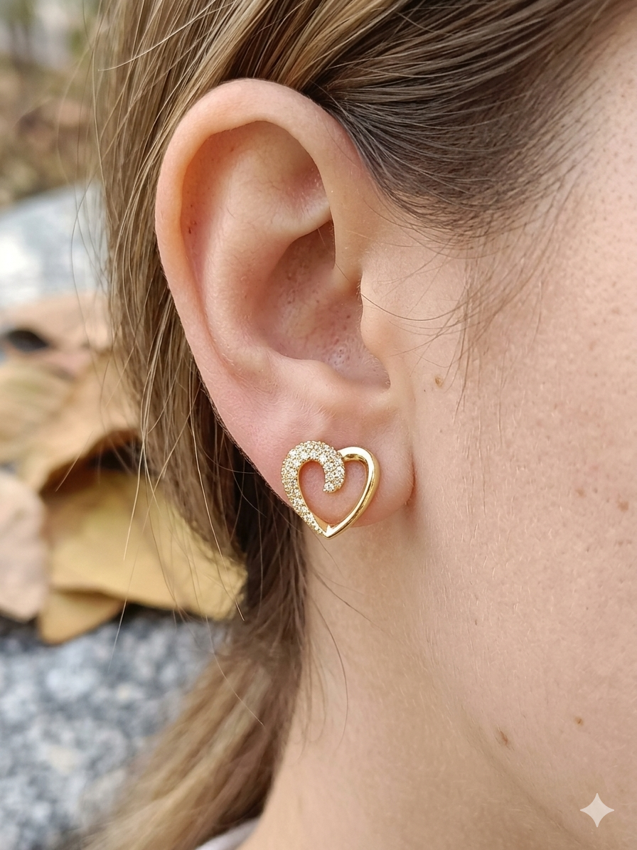 Anti Tarnish_Gold Plated Heart Shape Stud Earrings