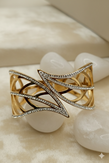 Anti Tarnish- Golden leaf with gem stone Bracelet