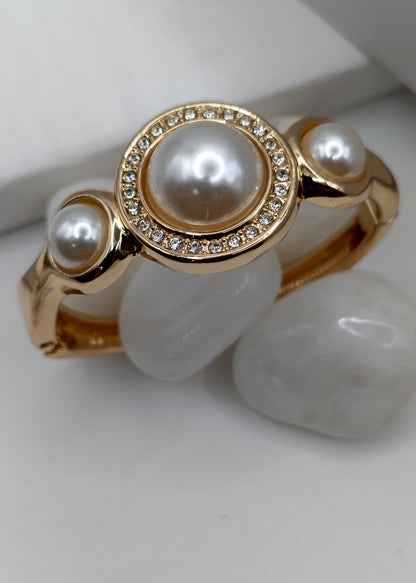 Anti Tarnish-Round Pearl & Gemstone Bangle Bracelet
