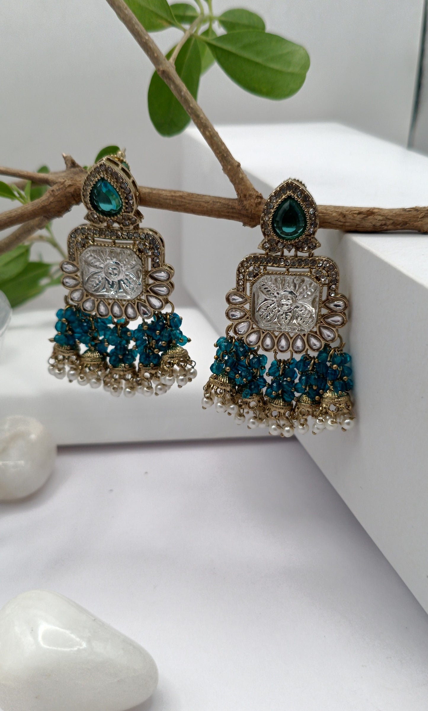 Kundan Polki White Stone & Green pistachio Pearl Earring