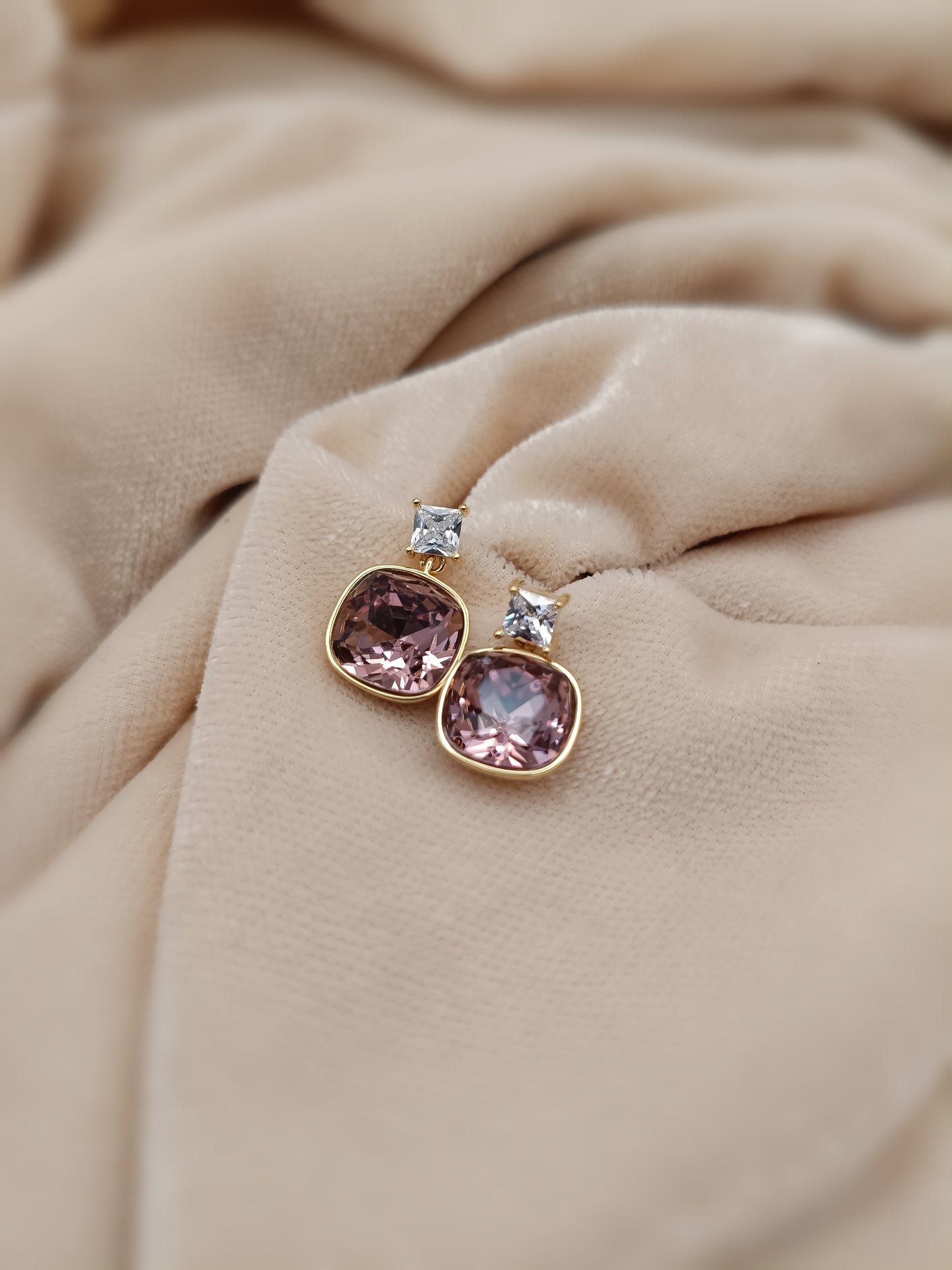 Gold Plated_Cubic Zirconia Stud Earrings