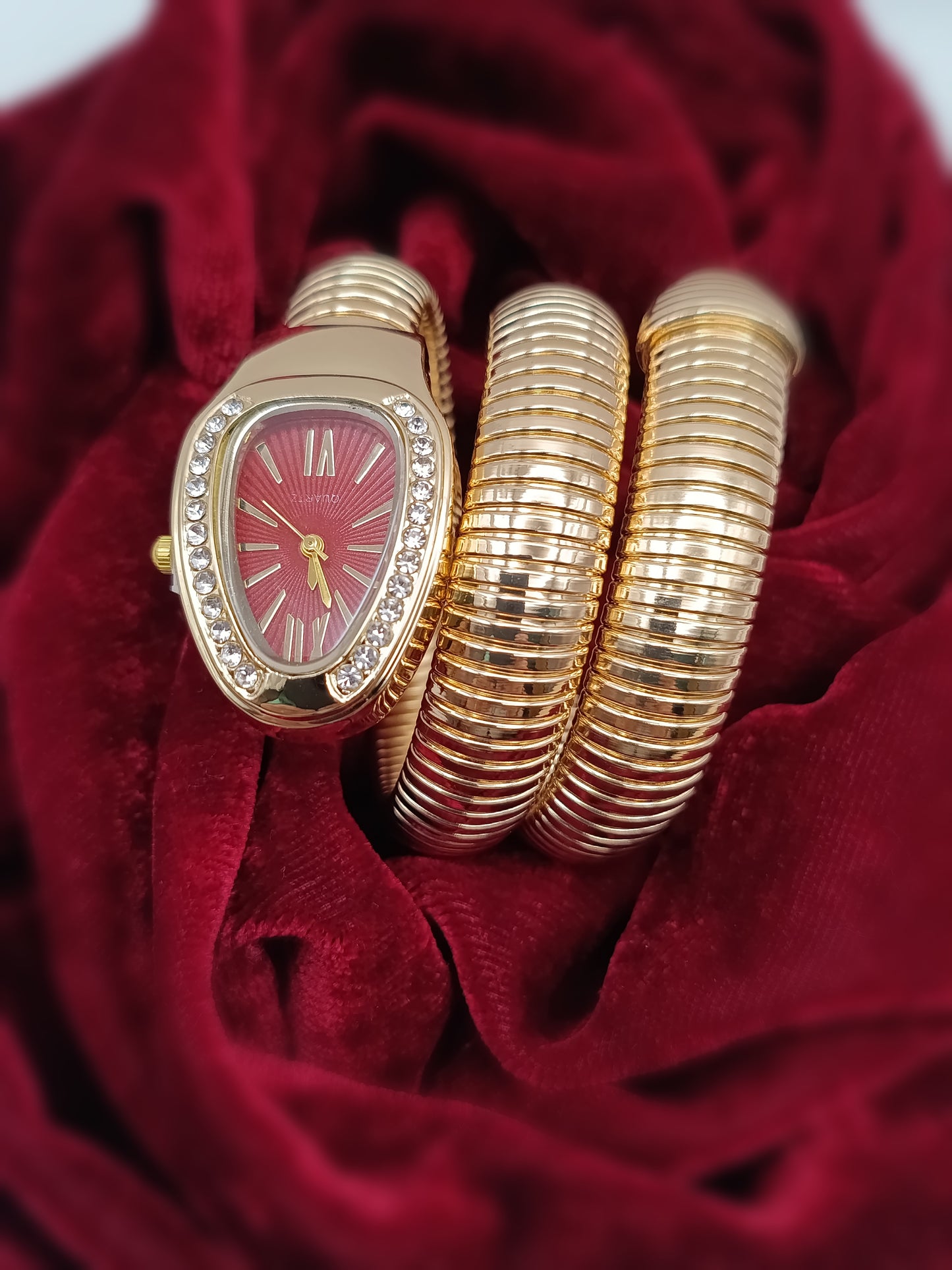 Gold Plated_Serpentine Coil Bracelet Watch