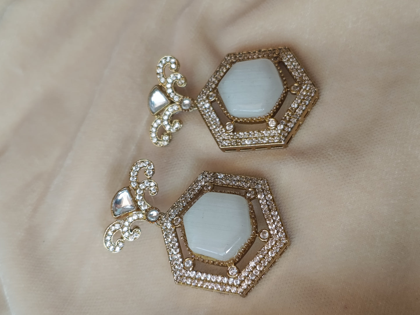 Gold-Toned Ethnic Choker Necklace Set