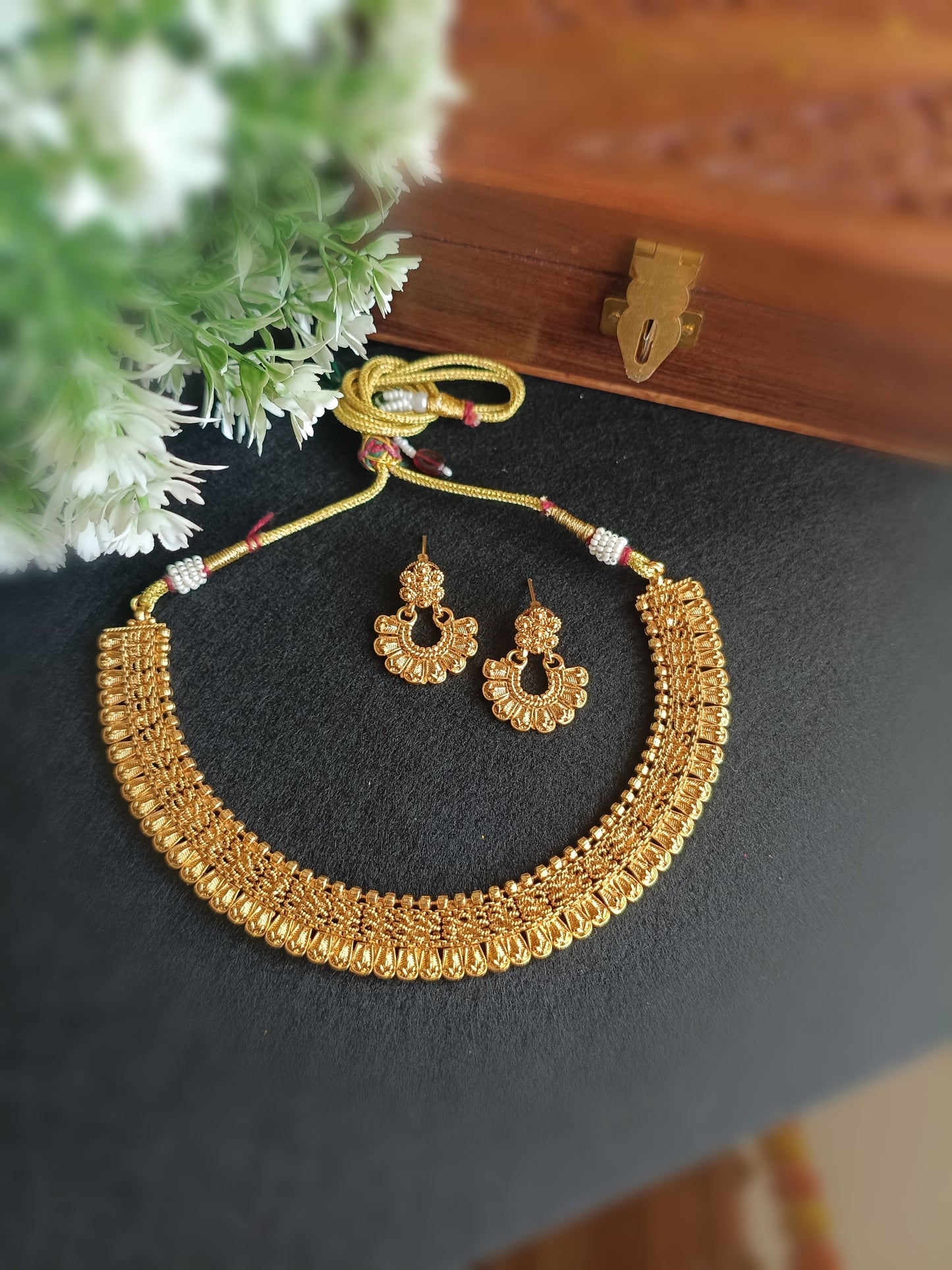 Gold Plated_Temple-style Necklace Set
