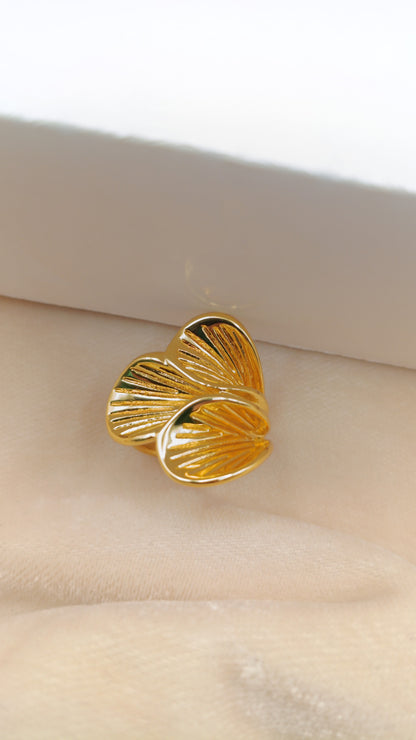 Anti Tarnish_Gold Plated Solid Flower Shape Ring