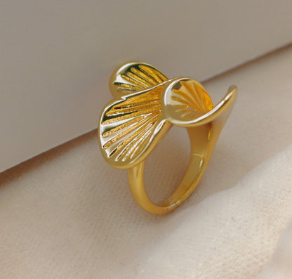 Anti Tarnish_Gold Plated Solid Flower Shape Ring