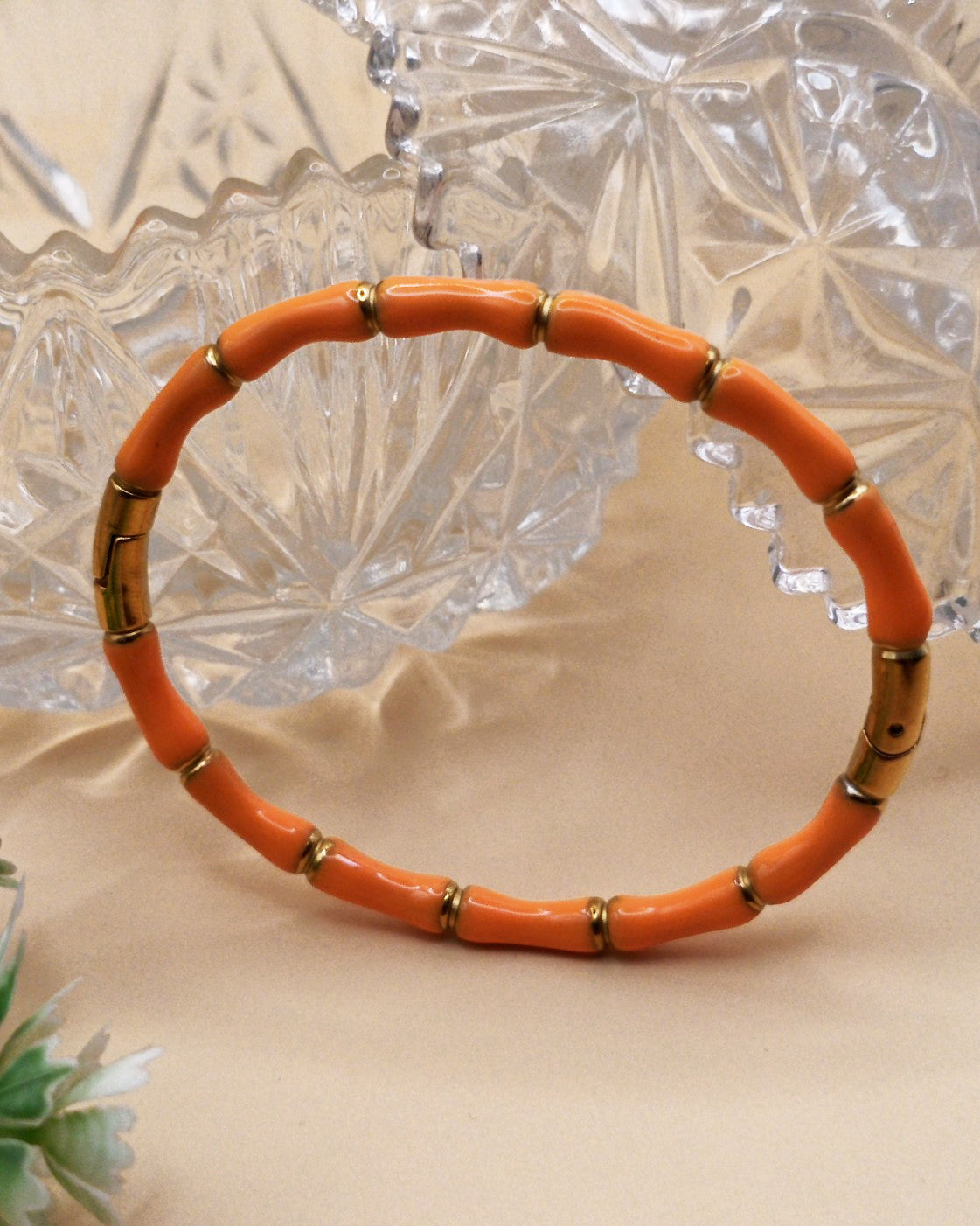 Anti Tarnish_Sculpted Bamboo Hinged Bangle Bracelet