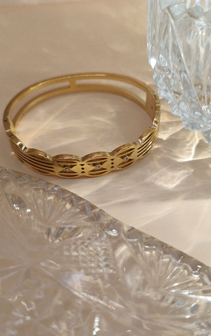 Anti Tarnish_Gold Plated Filigree Bracelet