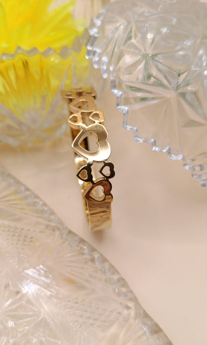 Anti Tarnish_Gold Plated Heart Shape Bracelet
