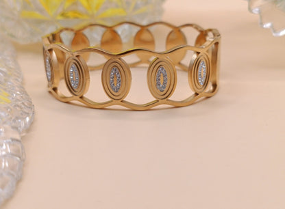 Anti Tarnish_Gold Plated Oval Design Bracelet