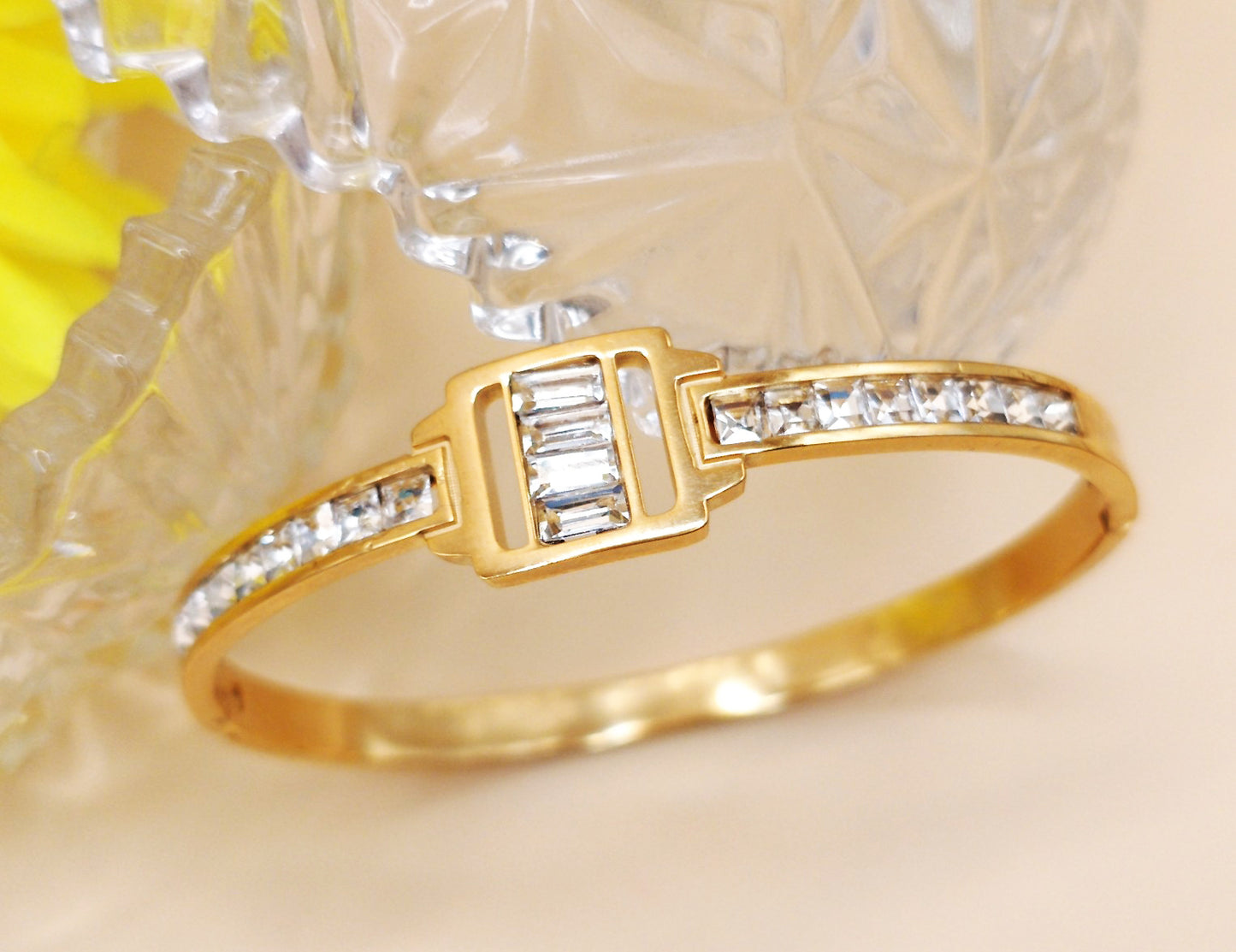 Anti Tarnish_Baguette-Cut Stone Bracelet