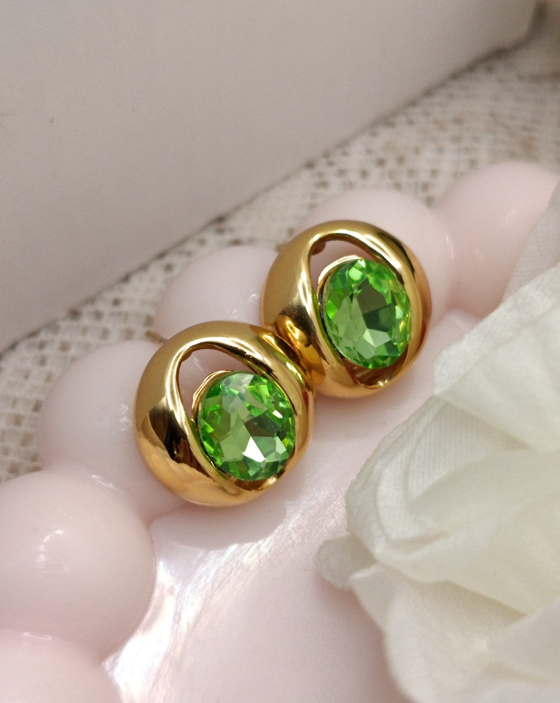 Anti Tarnish_Gold Plated Oval-Cut Green Stud Earrings