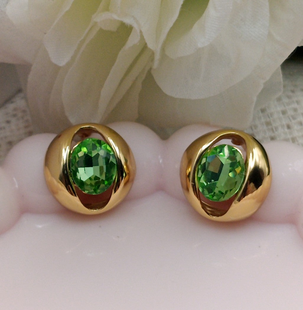 Anti Tarnish_Gold Plated Oval-Cut Green Stud Earrings