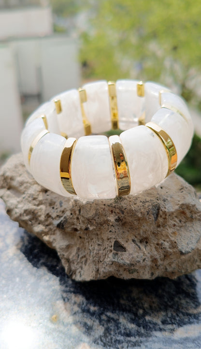 Marble-Effect Stretch Resin Bracelet