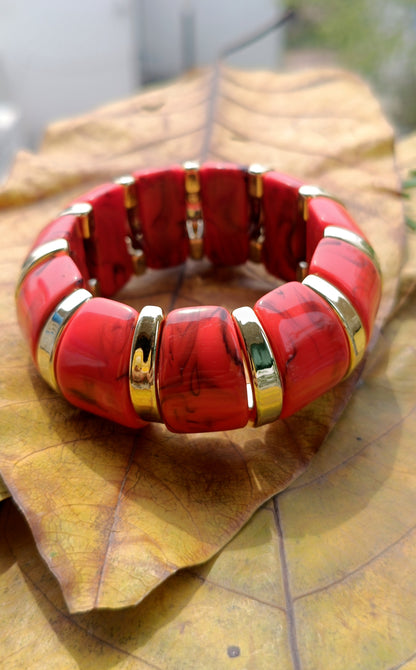 Marble-Effect Stretch Resin Bracelet