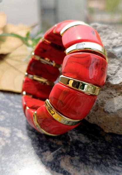 Marble-Effect Stretch Resin Bracelet