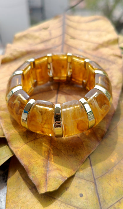 Marble-Effect Stretch Resin Bracelet