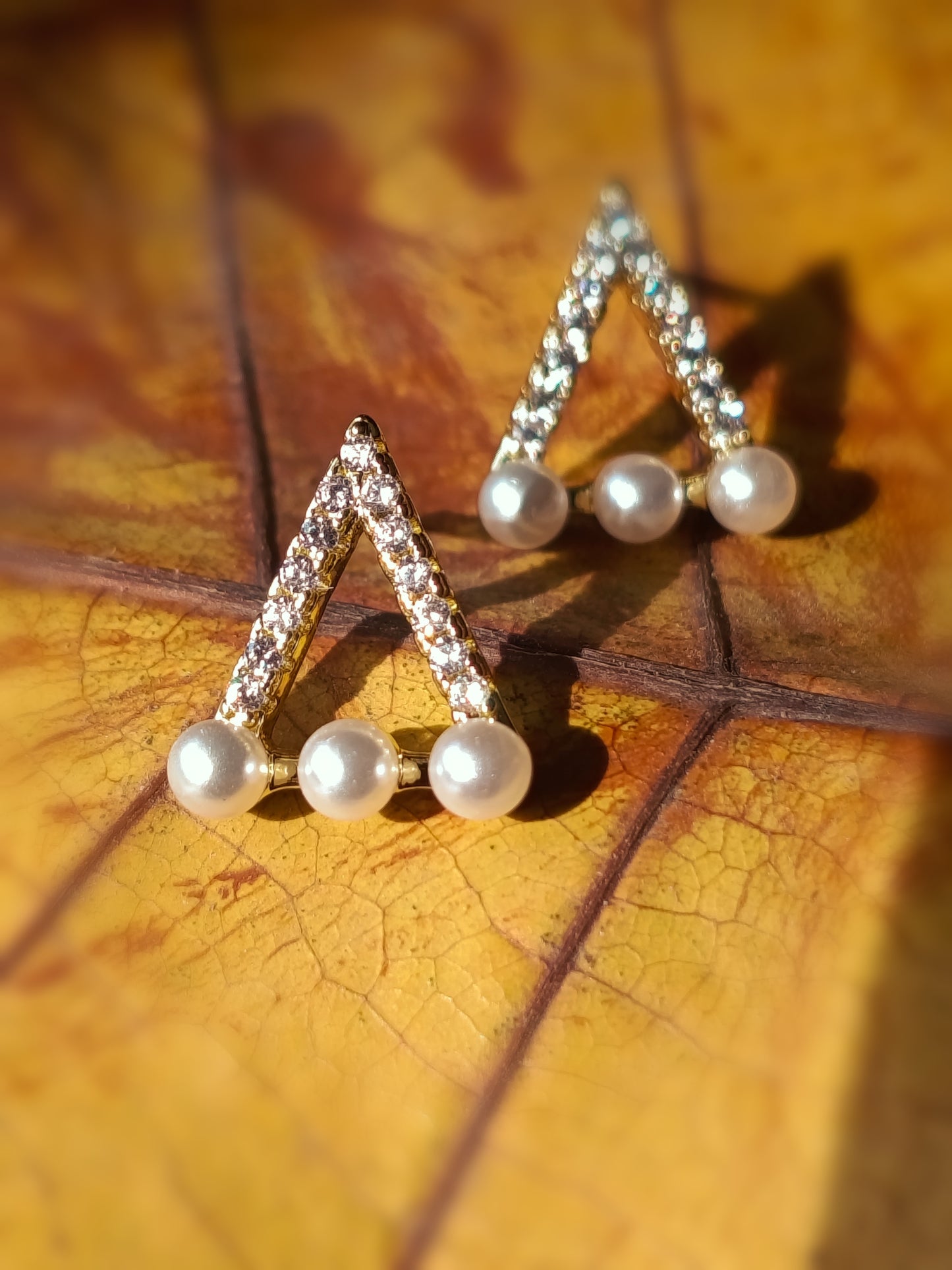 Gold Plated_Fancy Triangle Pearl AD Stud Earrings
