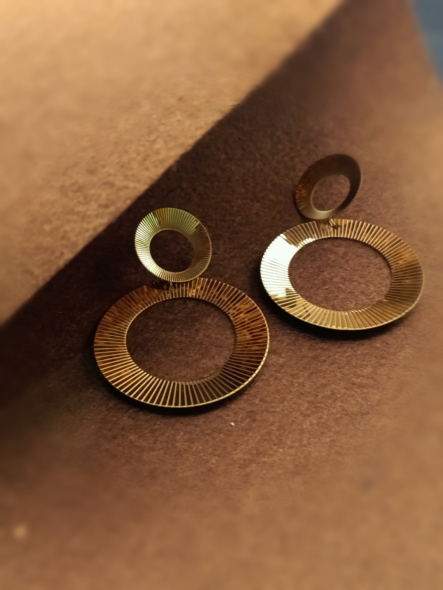 Anti Tarnish_Gold Plated Circa Dangle Earrings