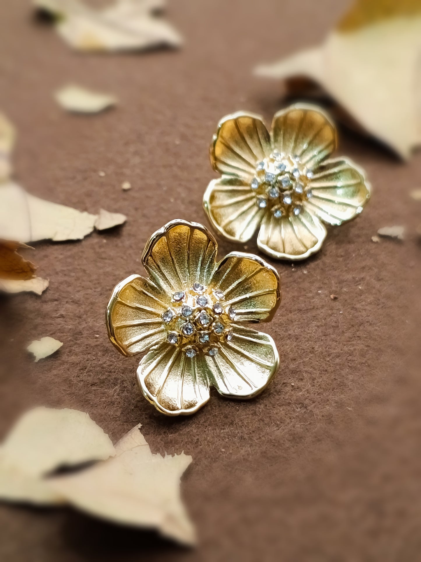 Anti Tarnish_Gold Plated Flower Stud Earrings