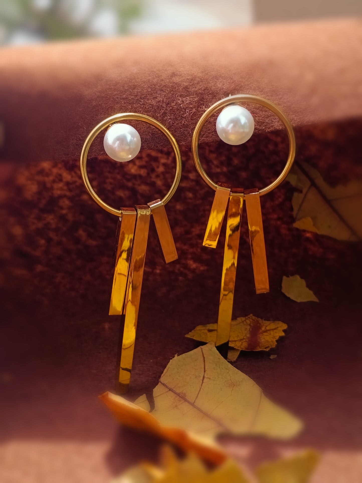 Anti Tarnish_Geometric Gold and Pearl Drop Earrings