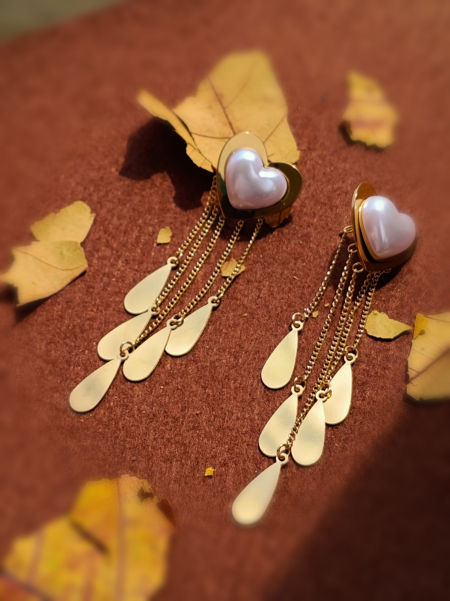 Anti Tarnish_Heart and Pearl Tassel Dangle Earrings