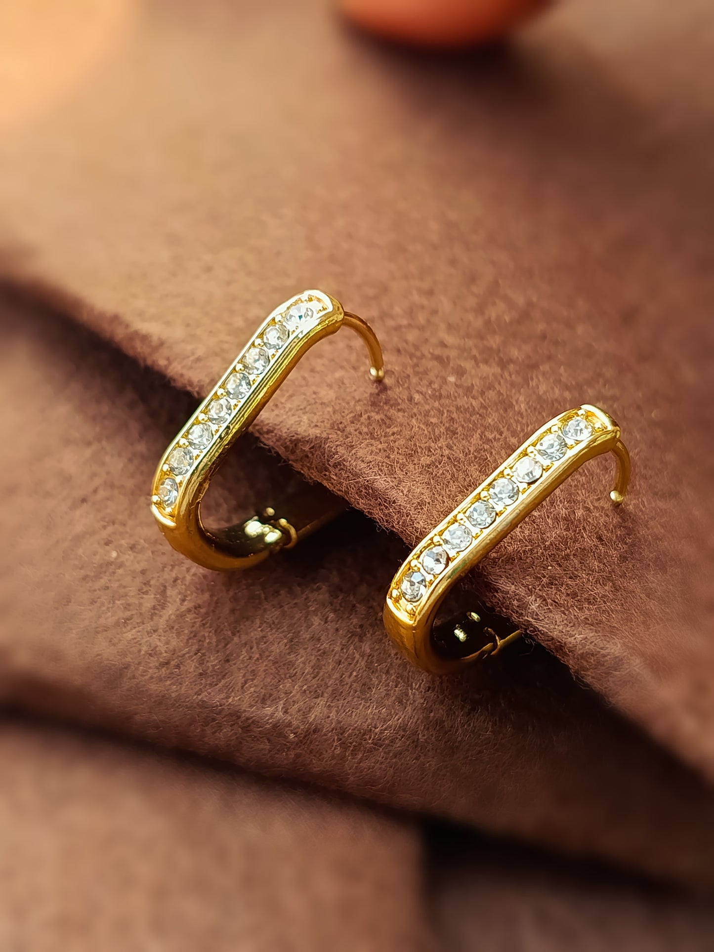 Anti Tarnish_Gold Plated Huggie Hoop Earrings