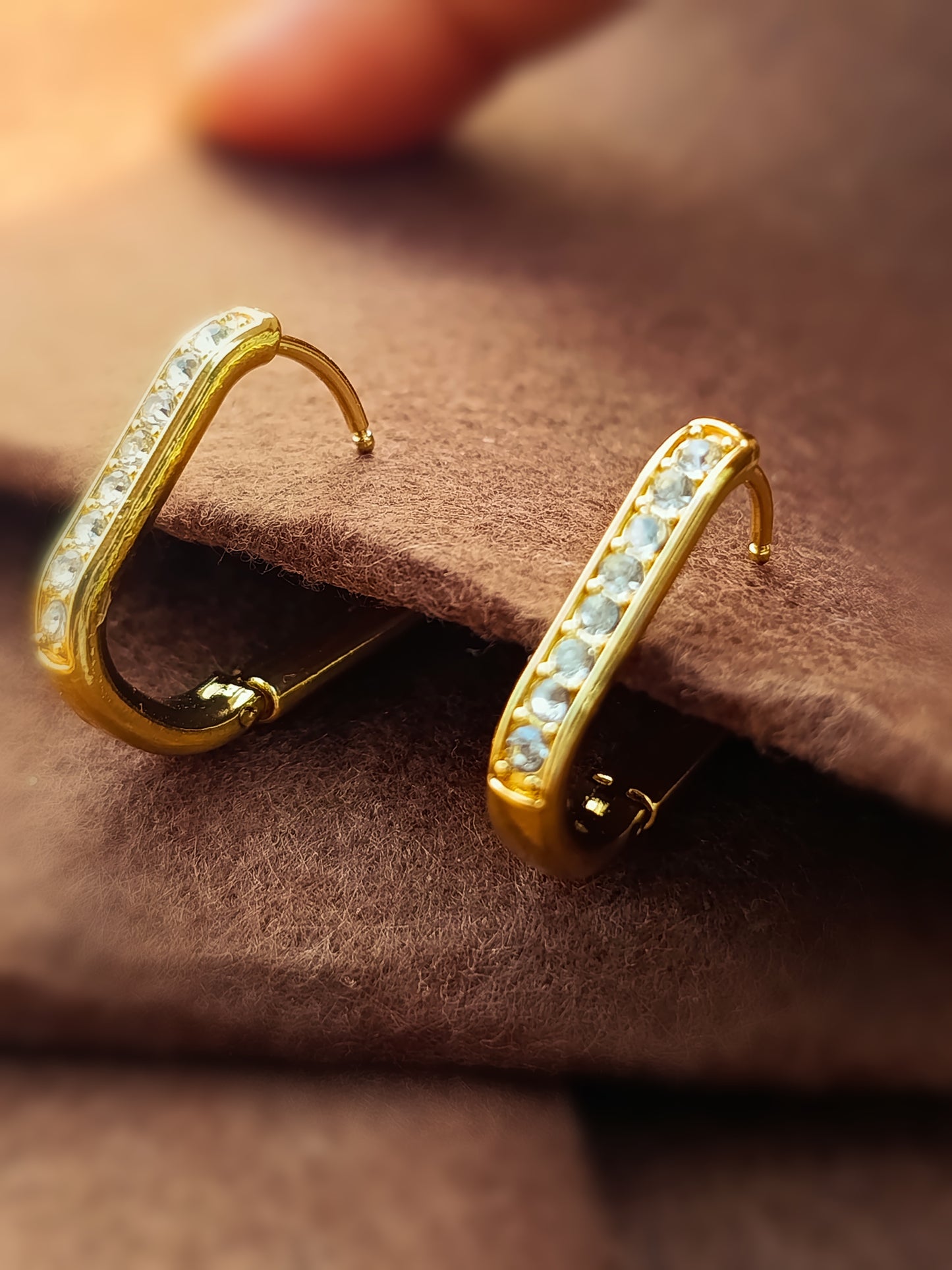 Anti Tarnish_Gold Plated Huggie Hoop Earrings