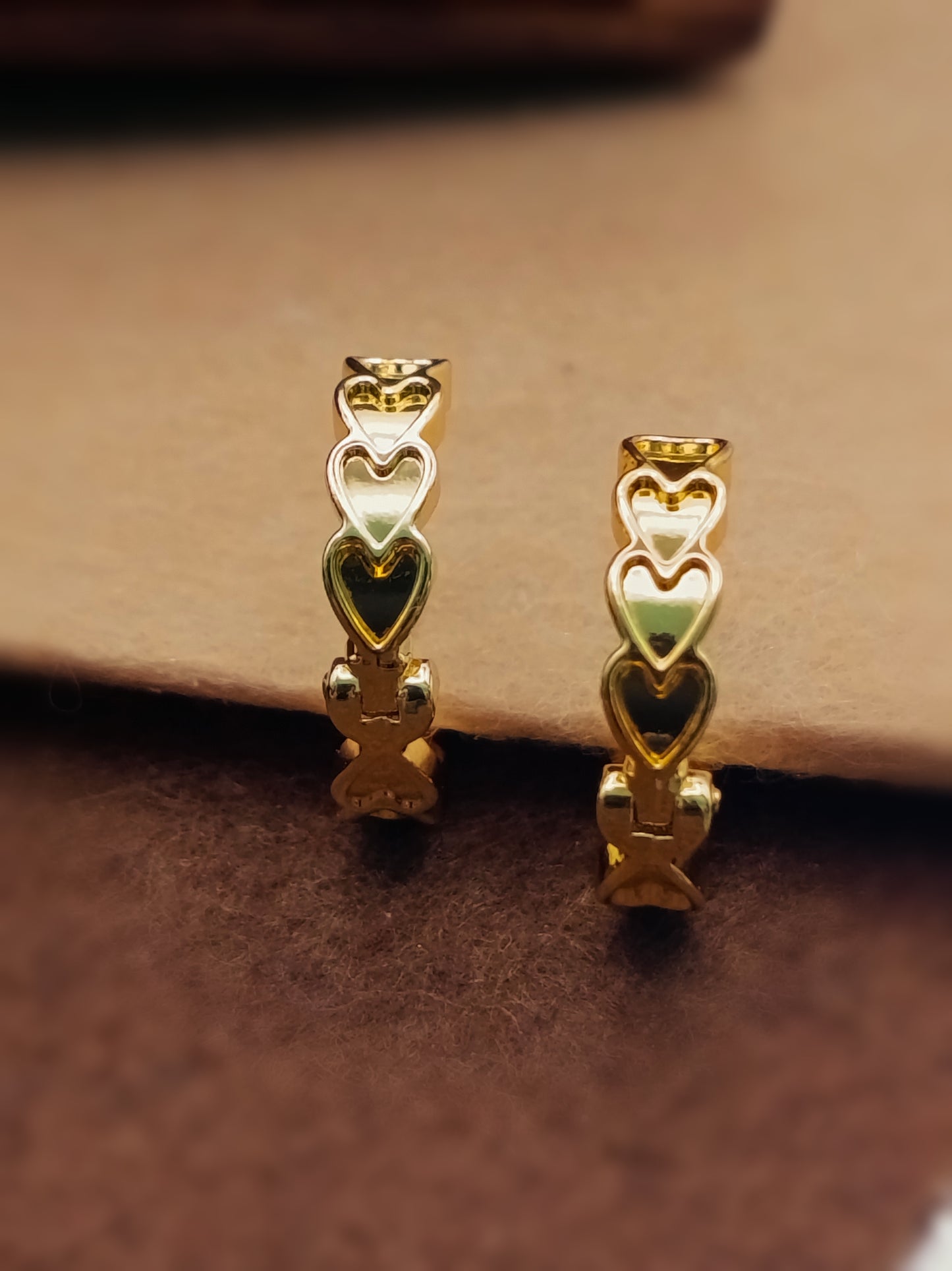 Anti Tarnish_Gold Plated Heart Shape Hoop Earrings