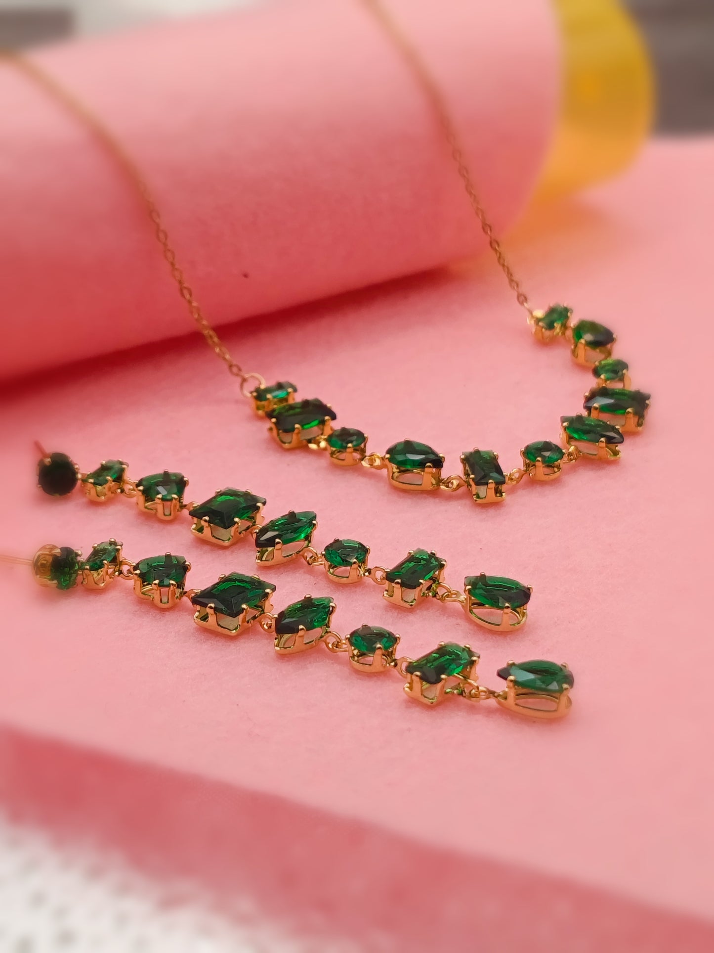 Anti Tarnish_Emerald Inspired Gold Plated Jewellery Set
