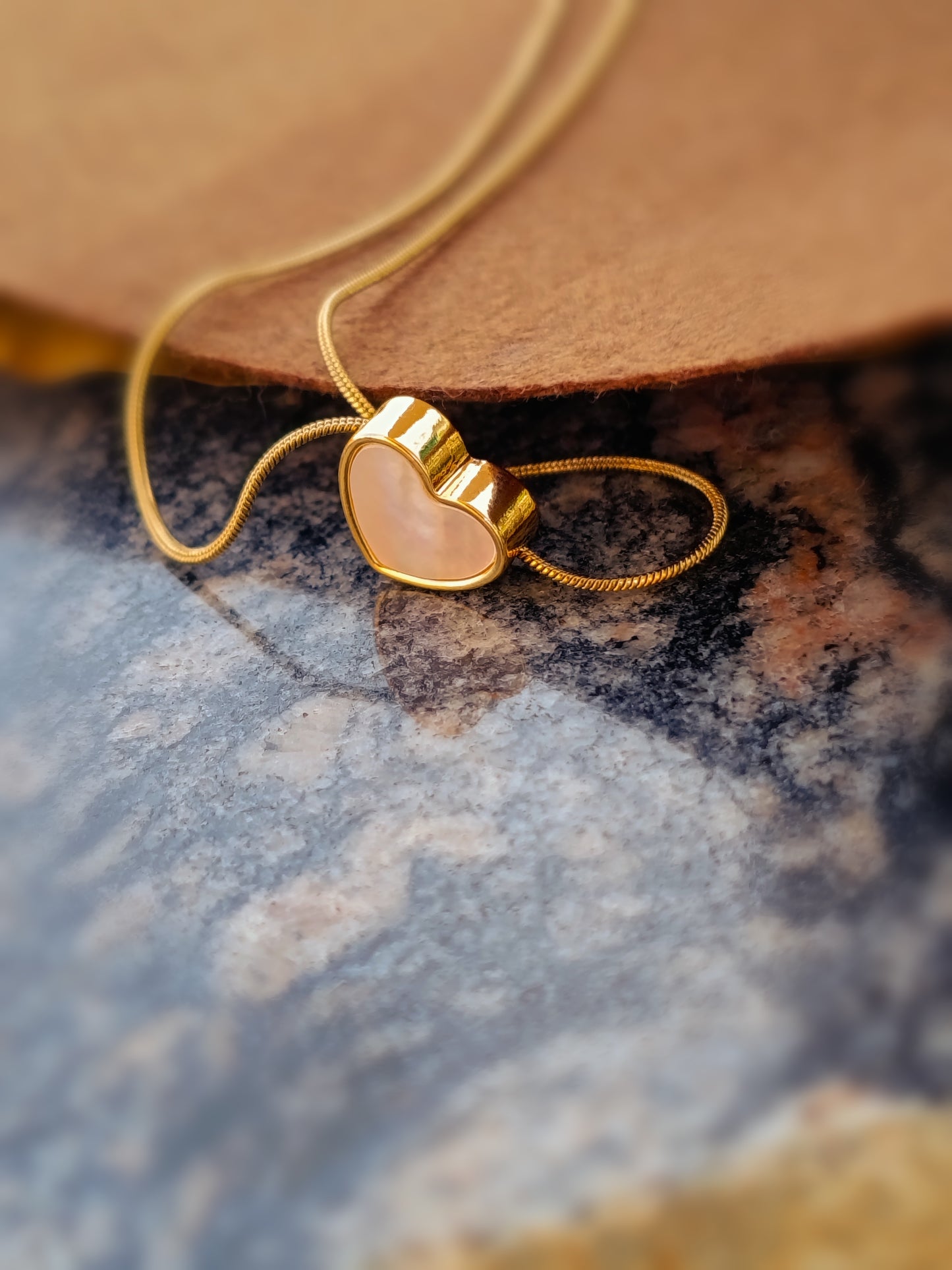 Anti Tarnish_Gold Plated Enamel Heart Necklace