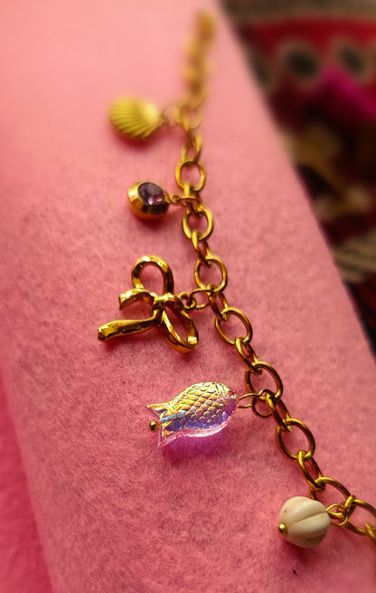 Anti Tarnish_Gold Plated Bow Charm Bracelet