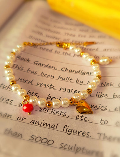 Gold Plated_Freshwater Pearl Heart Charm Bracelet