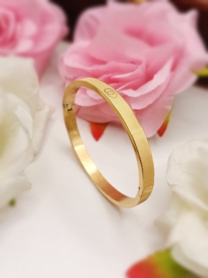 Anti Tarnish_Gold-Plated Structural Bracelet