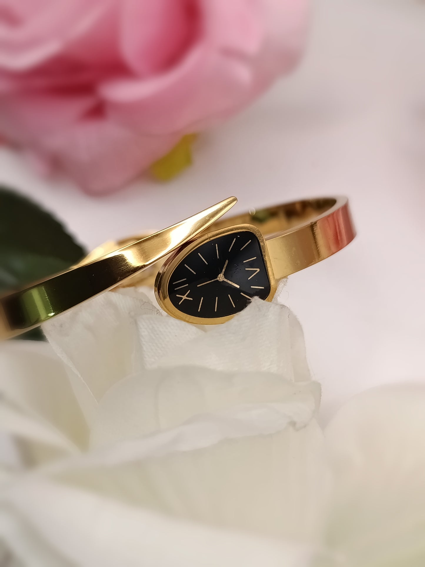Anti Tarnish_Gold Plated Watch Style Bracelet
