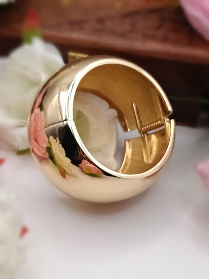 Anti Tarnish_Dome Shaped Gold Cuff Bracelet